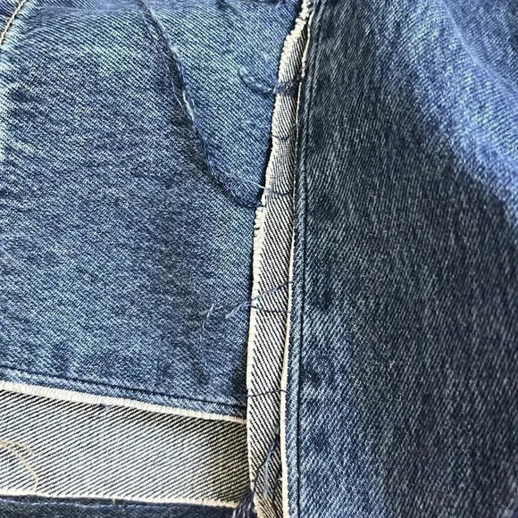 Hidden distressed long Mom jeans size 28 in medium blue wash - Picture 6 of 9